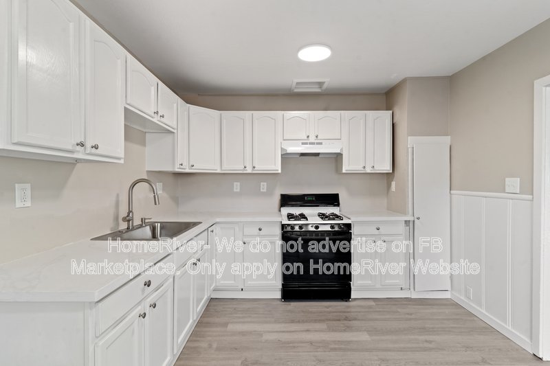 Pet Friendly! 2378 Cambridge St, Sacramento, CA 95815 property image