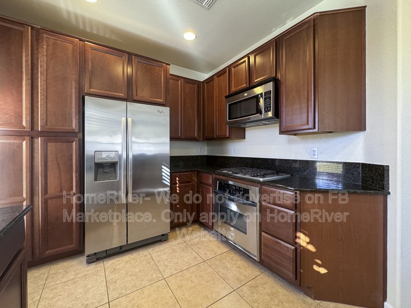 Pet Friendly! 421 Anchor Ln APT 201, West Sacramento, CA 95605 property image