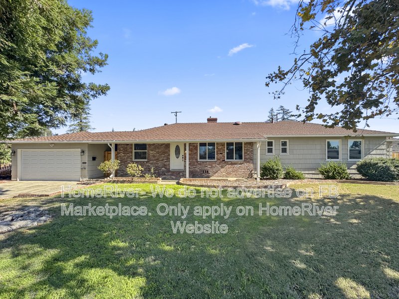 4BR Home w/ Attached Garage | Yard | Pool property image