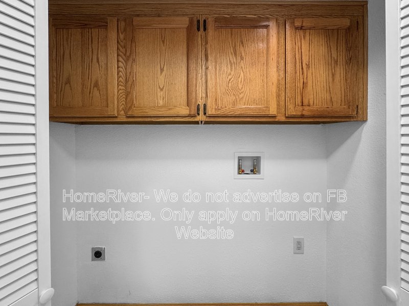 Pet Friendly! 8262 Westport Cir, Sacramento, CA 95828 property image