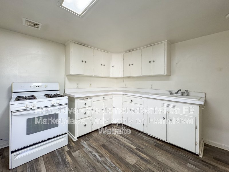 North Oak Park 2 Bedroom! 3809 1/2 1st Ave Sacramento, CA 95817 property image