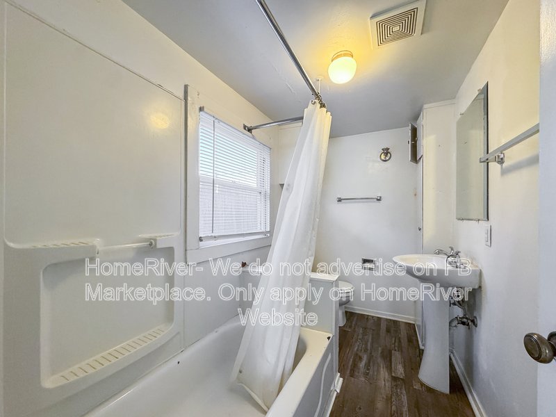 North Oak Park 2 Bedroom! 3809 1/2 1st Ave Sacramento, CA 95817 property image