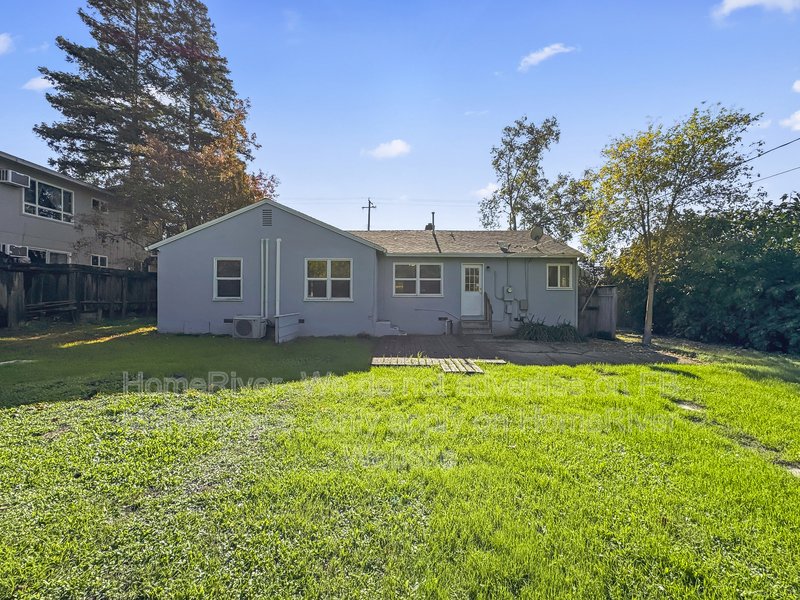 Garage Parking | 1 BA | 3BR Home in Quiet Area property image