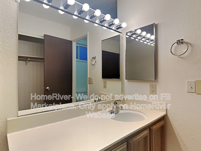 Immaculate 4 Bedroom Home | 4 Bedroom | Backyard property image