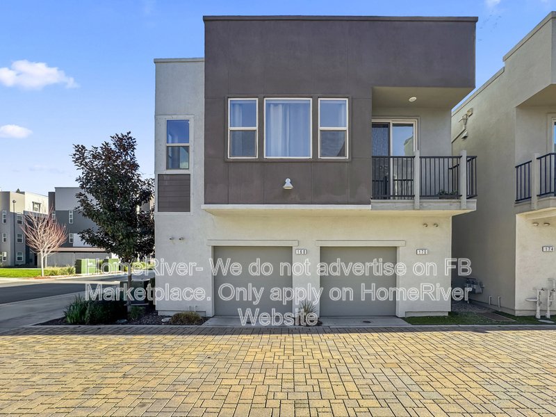 Move-in Ready! New Paint  | New Carpet | Fridge, Washer/Dryer Included property image