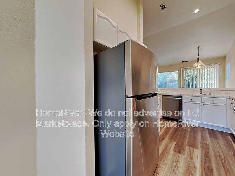 Gated Community | Fridge Included | Close to shopping property image