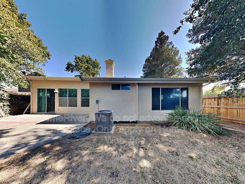 Gated Community | Fridge Included | Close to shopping property image