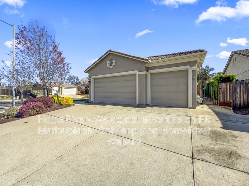 Fridge Included | Washer and Dryer Included | Great Location property image