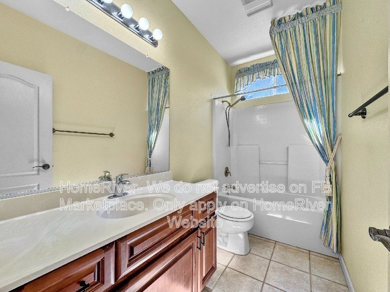 Near 99 Hwy | Close to Sacramento | Backyard property image