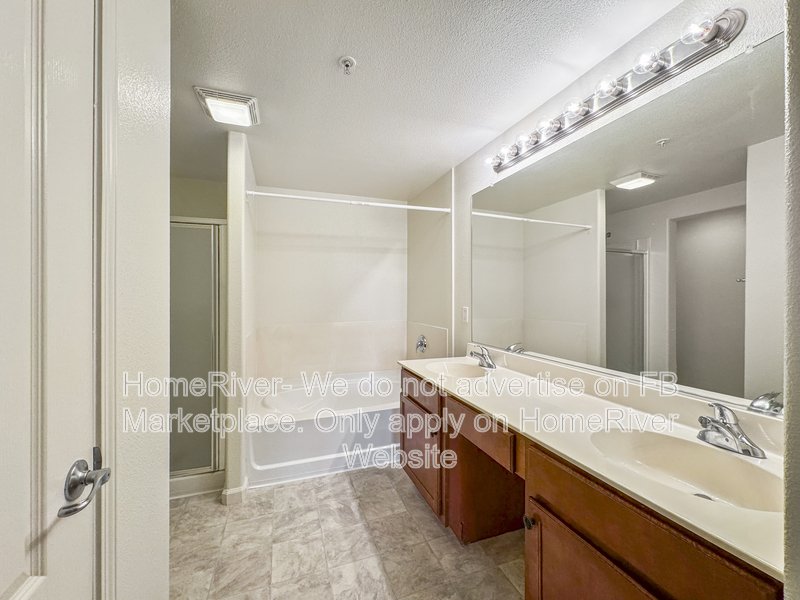 Fridge Included | Washer and Dryer In Unit | Close to Shopping property image