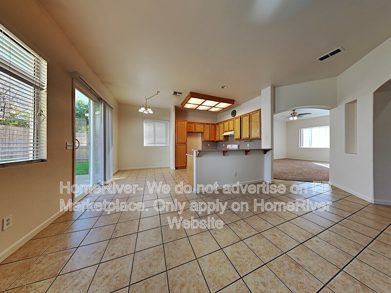 Fridge Included | Yard Care Included | New Front Grass property image