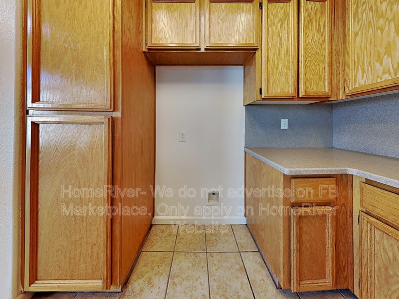 Fridge Included | Yard Care Included | New Front Grass property image