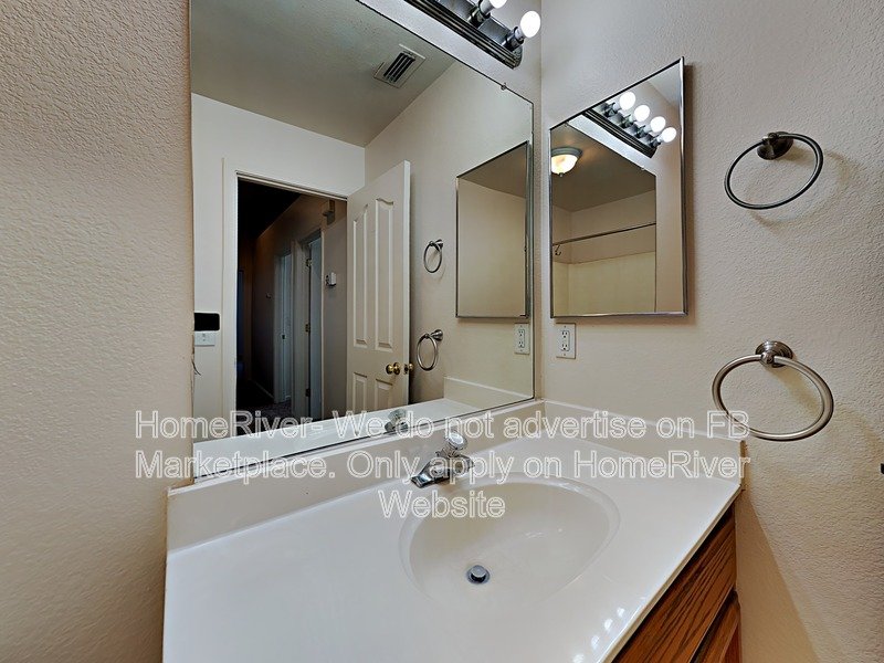 Fridge Included | Yard Care Included | New Front Grass property image