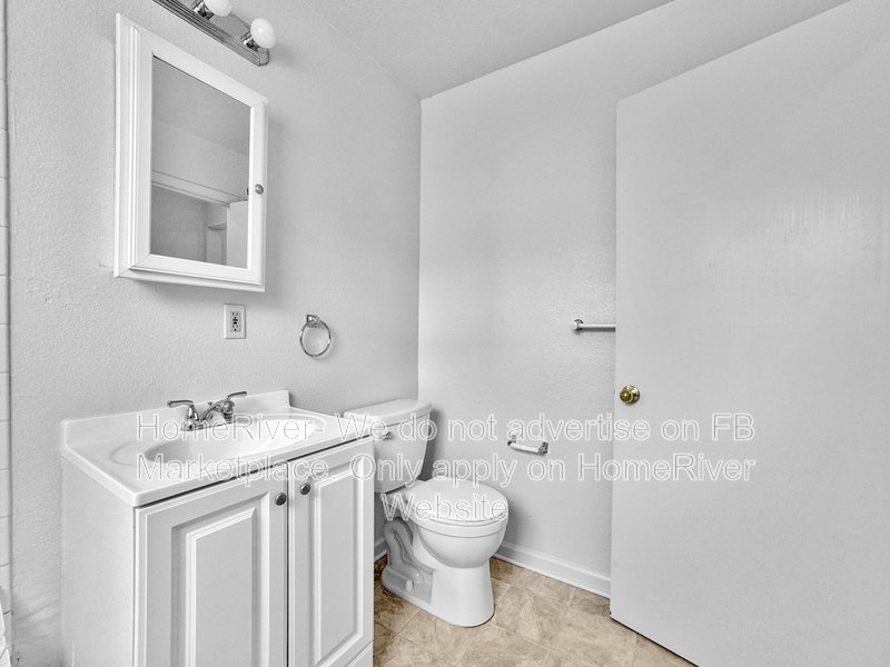 2604 H St Apt B property image