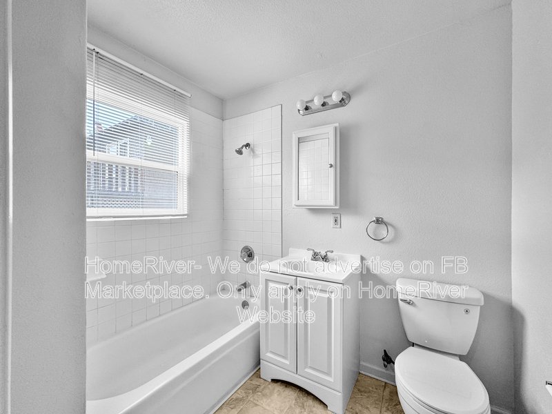 2604 H St Apt B property image