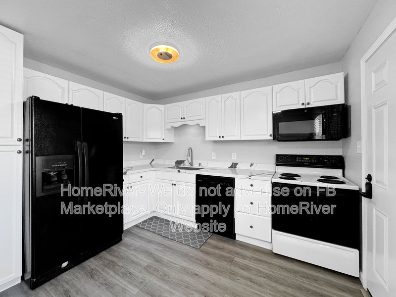 Fridge Included | Near Shopping | Close to Kaiser property image