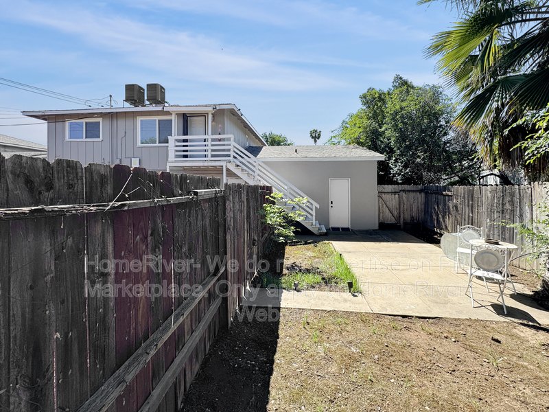 Fridge Included | Near Shopping | Close to Kaiser property image