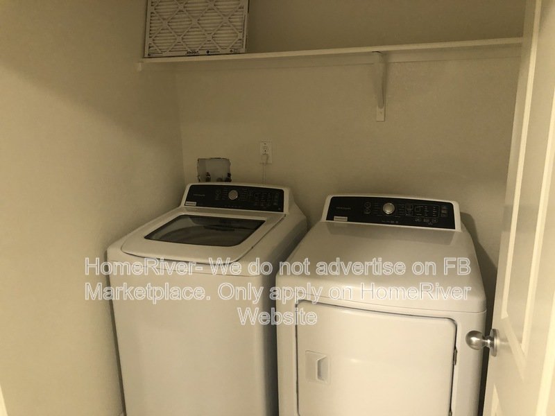 Roseville Living | Close to Galleria | Near Parks property image