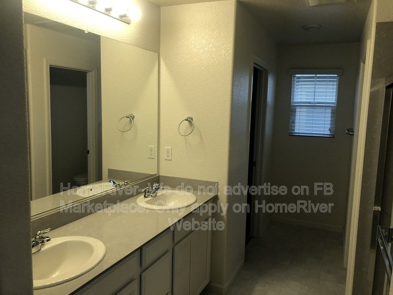 Roseville Living | Close to Galleria | Near Parks property image