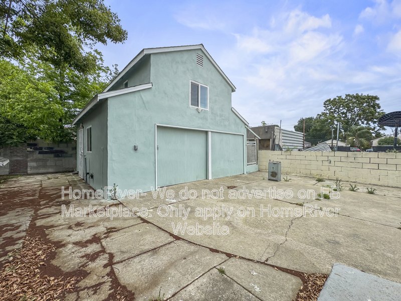 Fridge Included | Near 99 Hwy | Pet Friendly property image