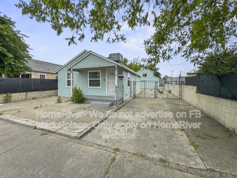 Fridge Included | Near 99 Hwy | Pet Friendly property image