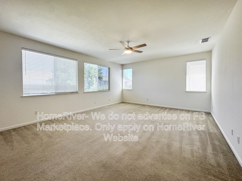 Office Space | Fridge Included | Pet Friendly property image