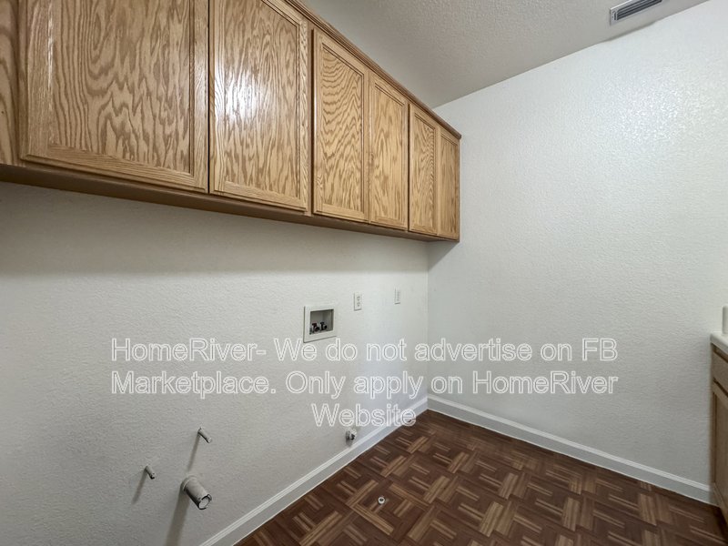 Office Space | Fridge Included | Pet Friendly property image