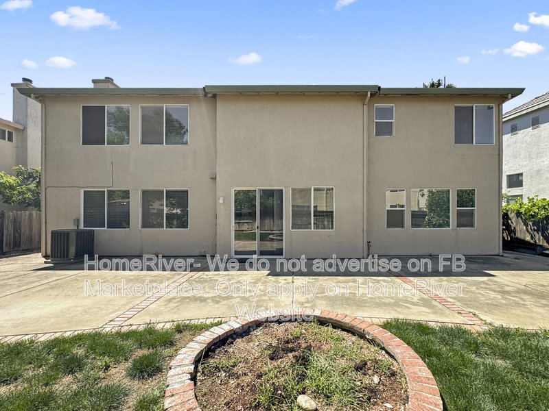 Office Space | Fridge Included | Pet Friendly property image