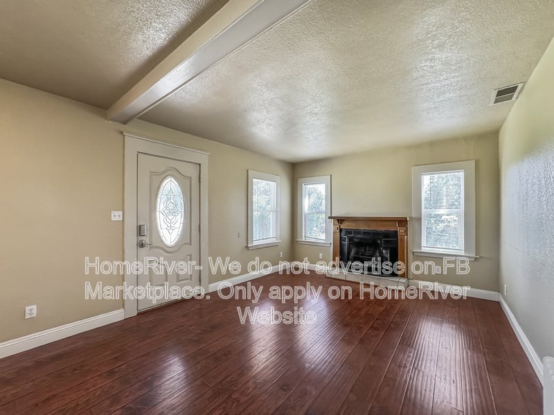 Water, Sewage, Garage Included | Fridge Included | Close to Elk Grove property image