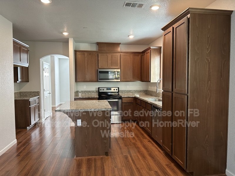 Elk Grove School District | Fridge Included | Near local Parks property image