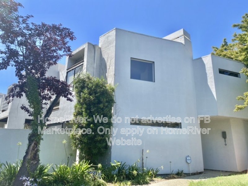 WSG Included | Near Shopping and Parks | Fridge Included property image