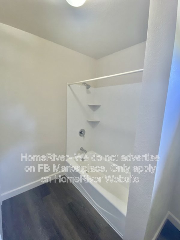 WSG Included | Near Shopping and Parks | Fridge Included property image