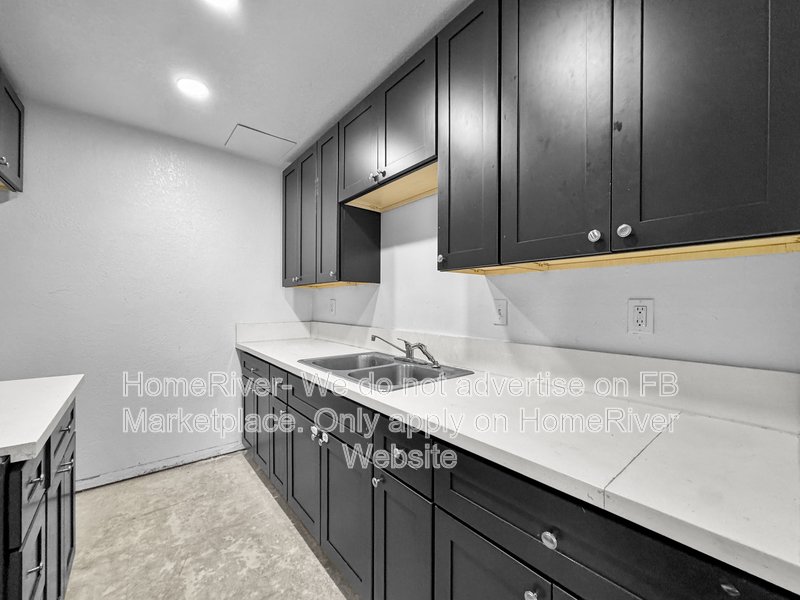 Washer and Dryer Included | Pet Friendly | Near Park property image