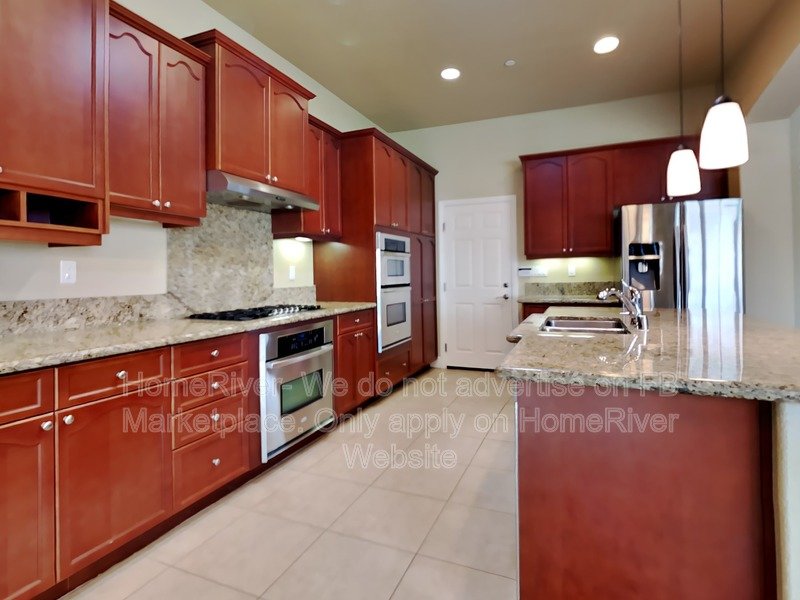 Two Car Garage | Fridge Included | Pet Friendly property image