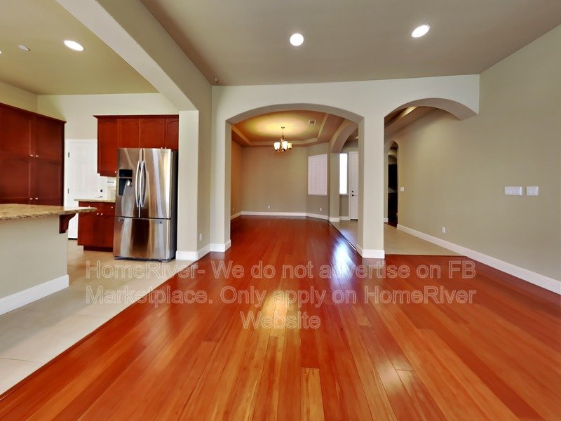 Two Car Garage | Fridge Included | Pet Friendly property image