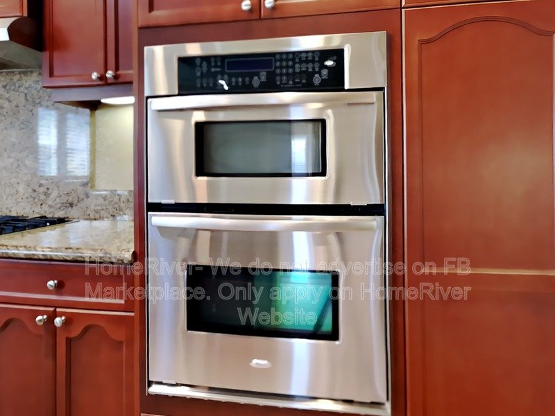 Two Car Garage | Fridge Included | Pet Friendly property image