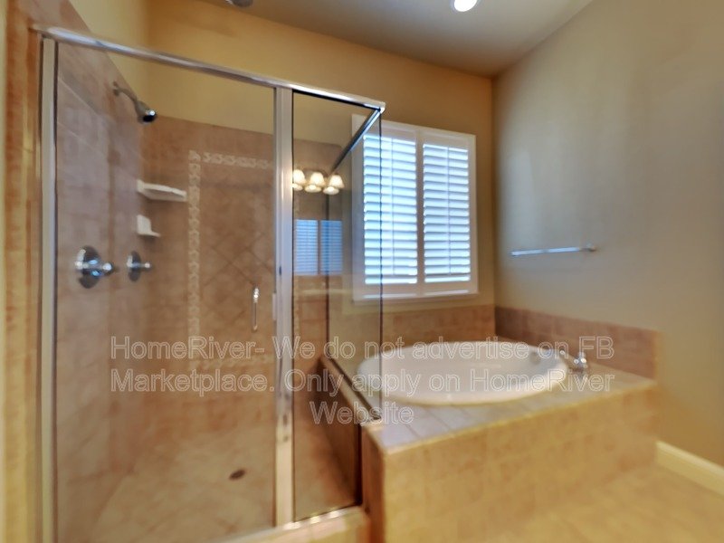 Two Car Garage | Fridge Included | Pet Friendly property image