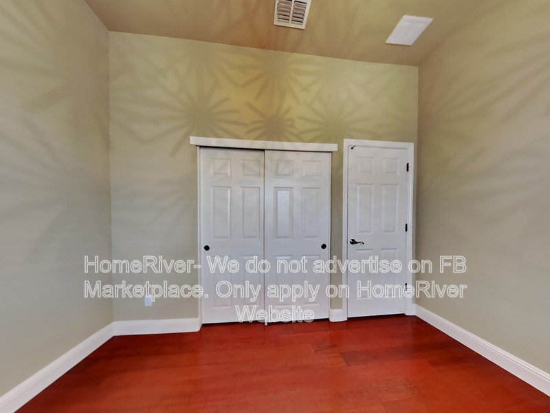 Two Car Garage | Fridge Included | Pet Friendly property image