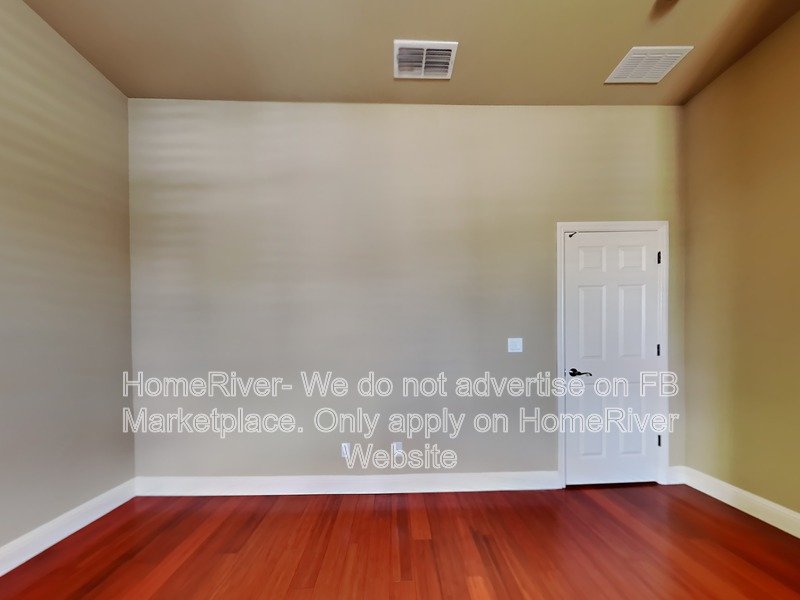 Two Car Garage | Fridge Included | Pet Friendly property image