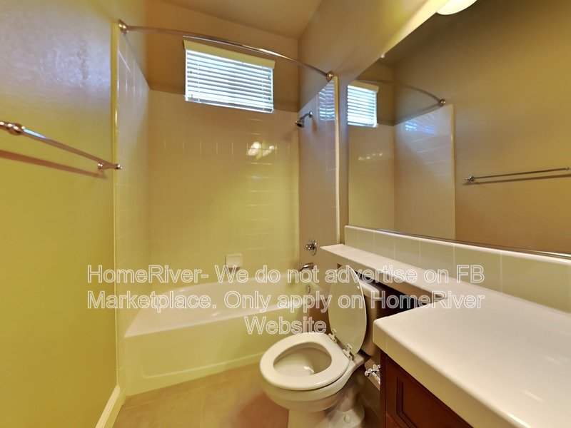 Two Car Garage | Fridge Included | Pet Friendly property image