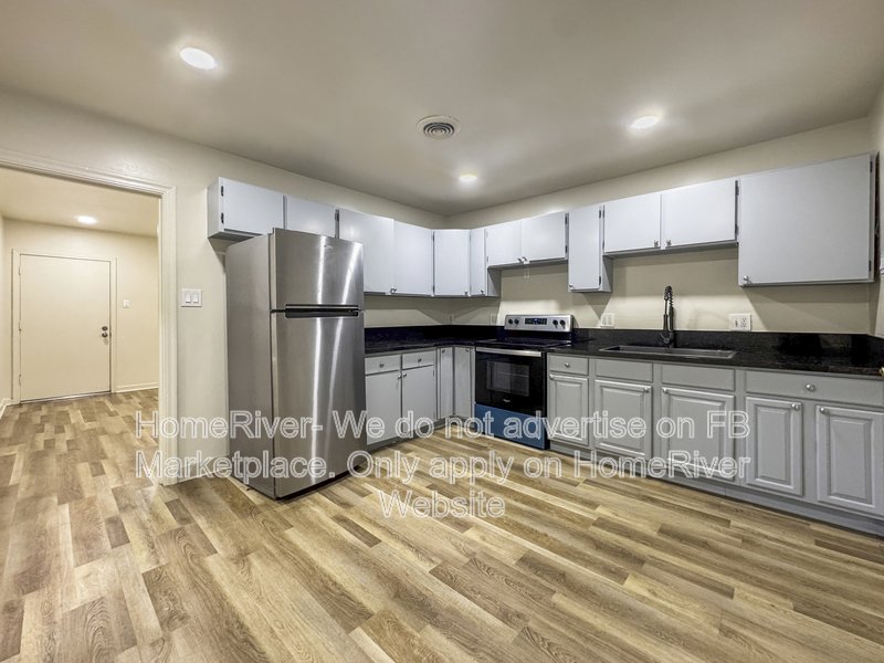 Pet Friendly | Close to Sac State | Near shopping markets property image