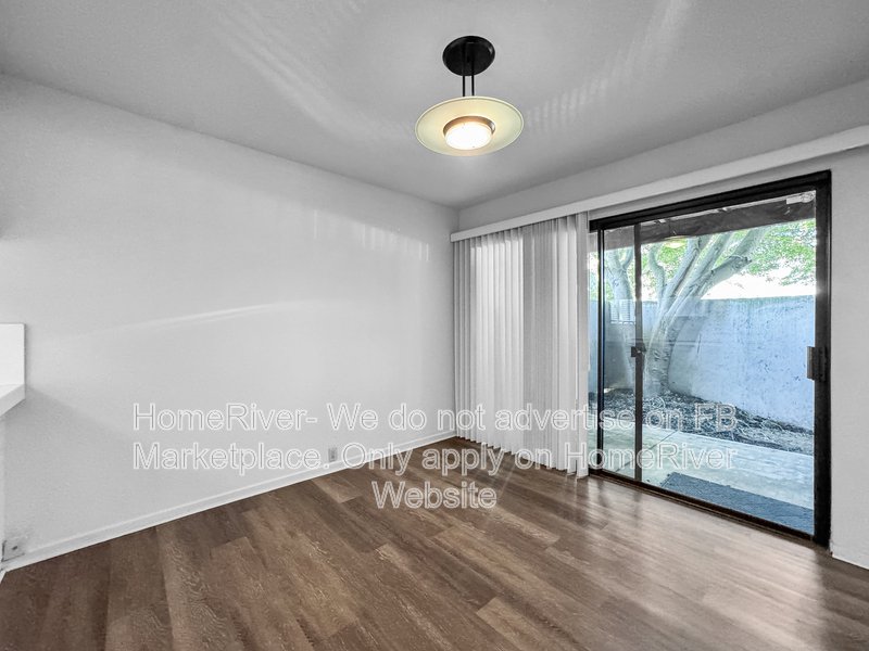 WSG Included | Near Shopping and Parks | Fridge Included property image