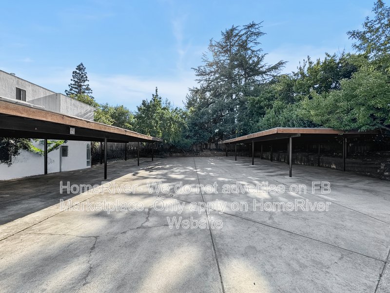 WSG Included | Near Shopping and Parks | Fridge Included property image