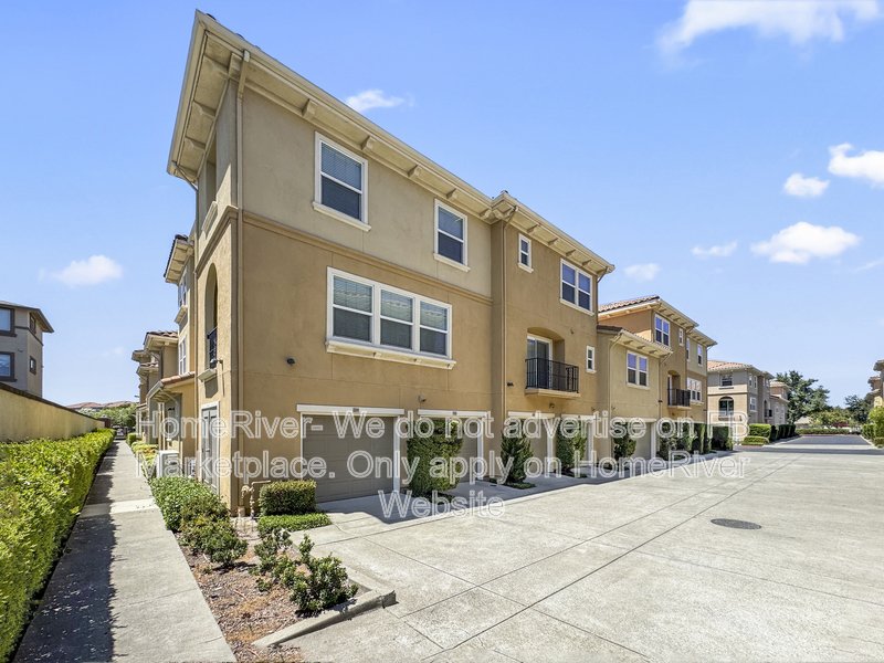 Fridge Included | WSG Included | Pet Friendly property image