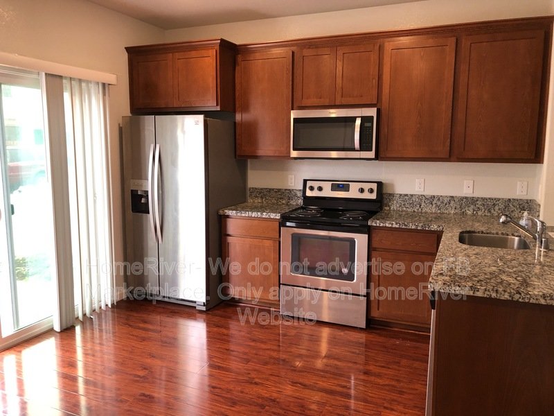 Fridge Included | Washer and Dryer Included | 20 minutes from Midtown property image