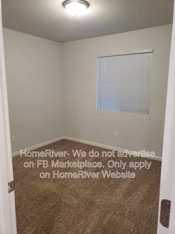 Fridge Included | Washer and Dryer Included | 20 minutes from Midtown property image