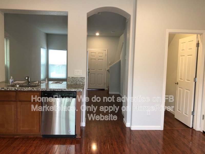 Fridge Included | Washer and Dryer Included | 20 minutes from Midtown property image