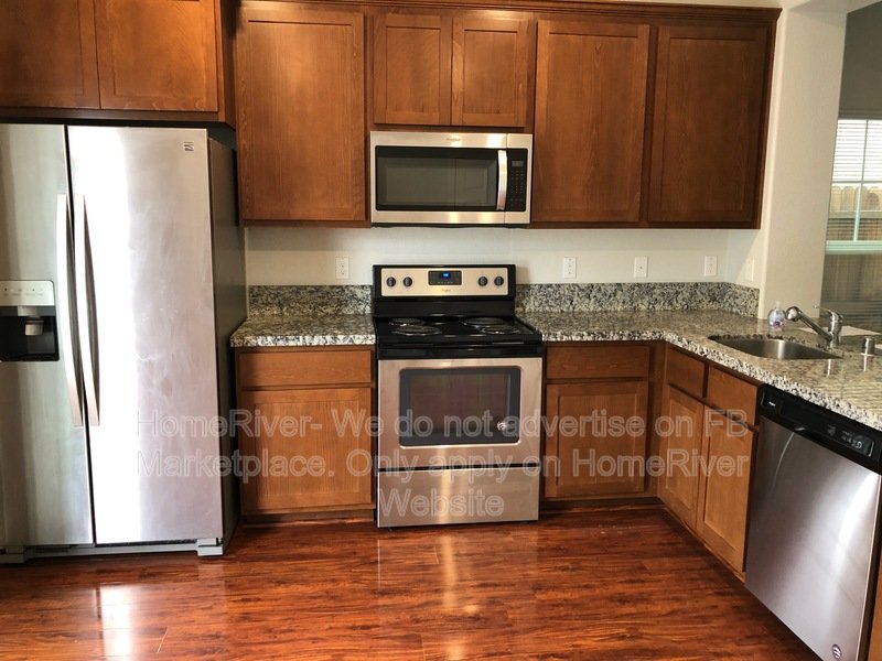 Fridge Included | Washer and Dryer Included | 20 minutes from Midtown property image