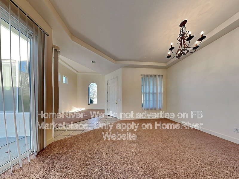 Fridge Included | Close to Downtown | Pet Friendly property image