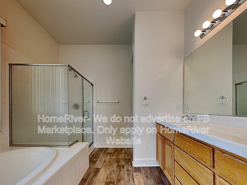 Fridge Included | Close to Downtown | Pet Friendly property image